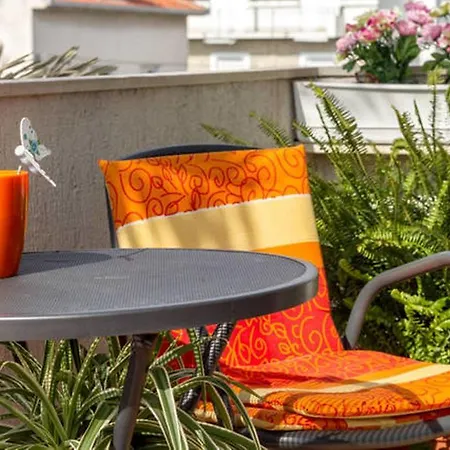 Palm Terrace Apartment Split
