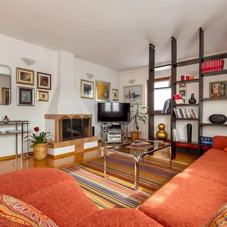 Palm Terrace Apartment