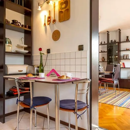 Palm Terrace Apartment *